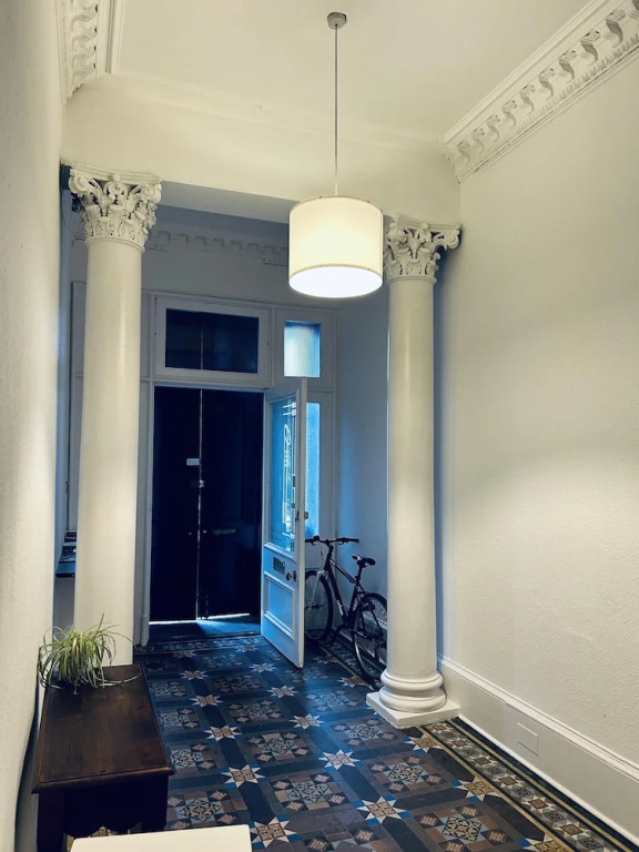 Beautiful one bed Apartment in Glasgow West End