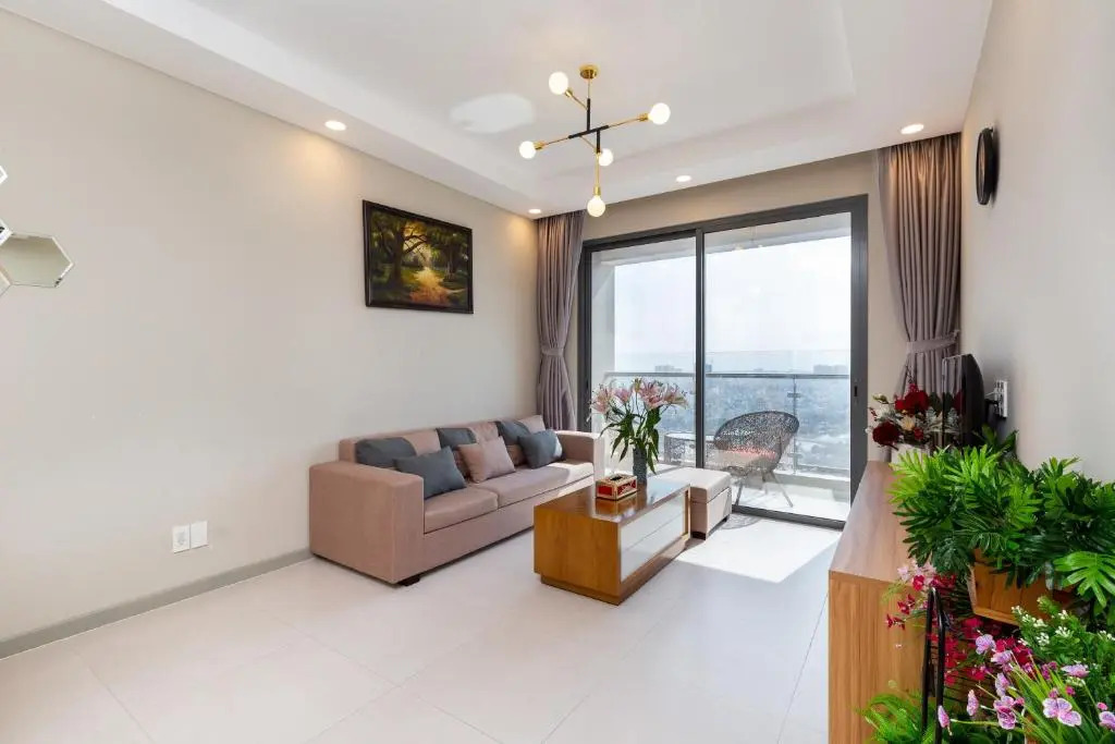 Gold View APT1/2bed/2bath/free pool and Gym
