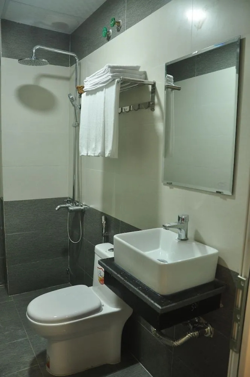 Nhân Anh Hotel Quy Nhơn