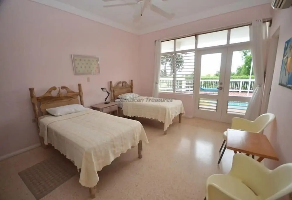 Hang Time, 3BR by Jamaican Treasures