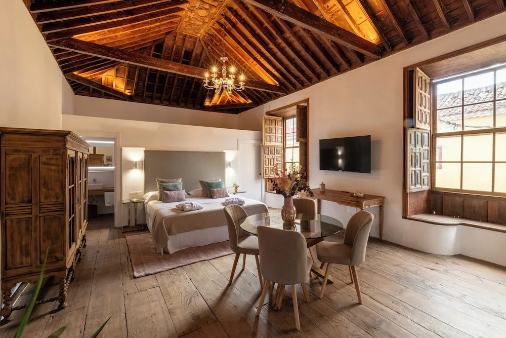 Hotel Emblemático La Casa De La Camelia