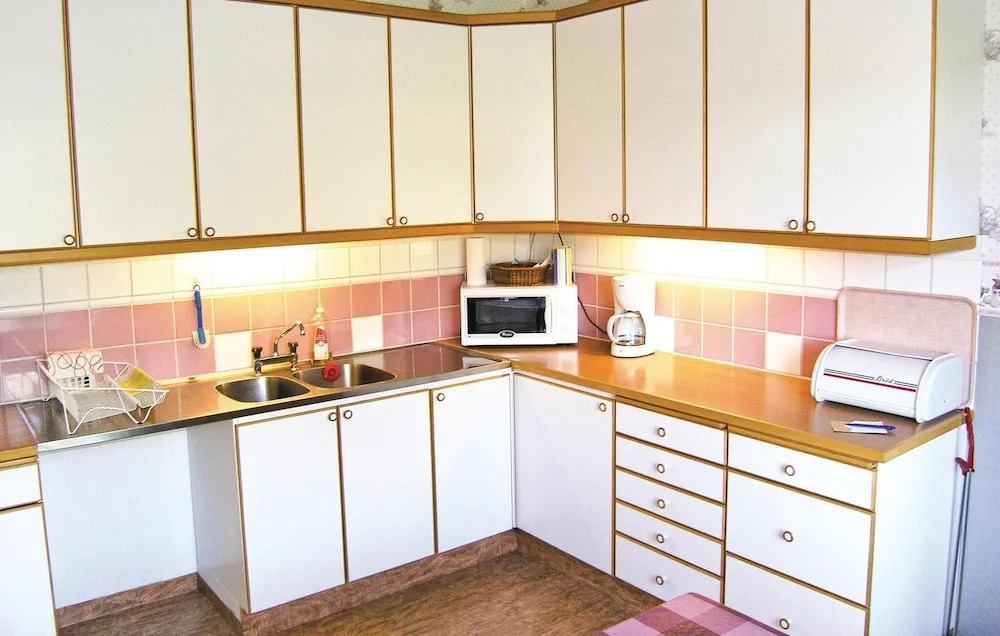 Awesome Home in Sävsjö With 3 Bedrooms and Wifi