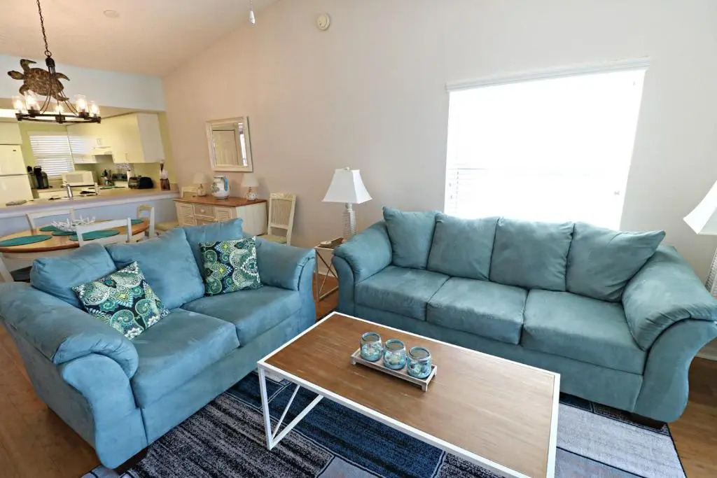 Ocean Village Club Q33