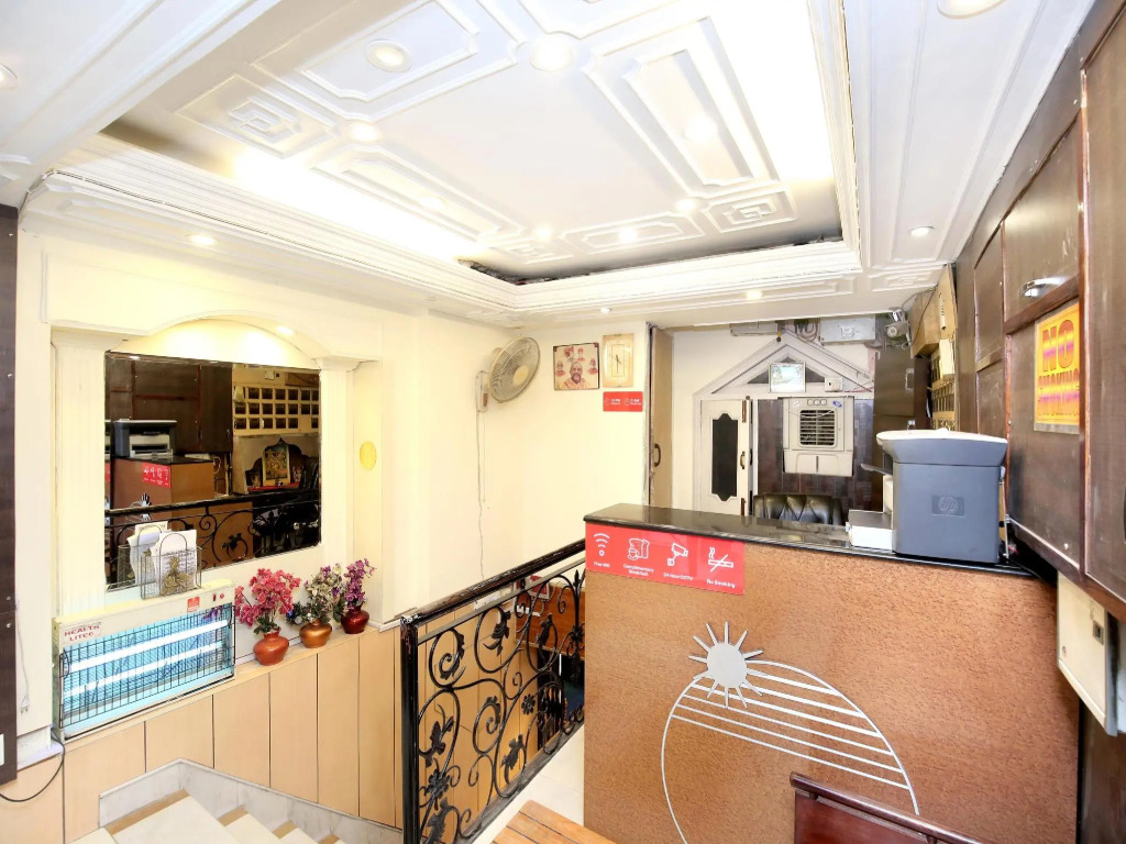 OYO 13877 Hotel Le Bon Ton