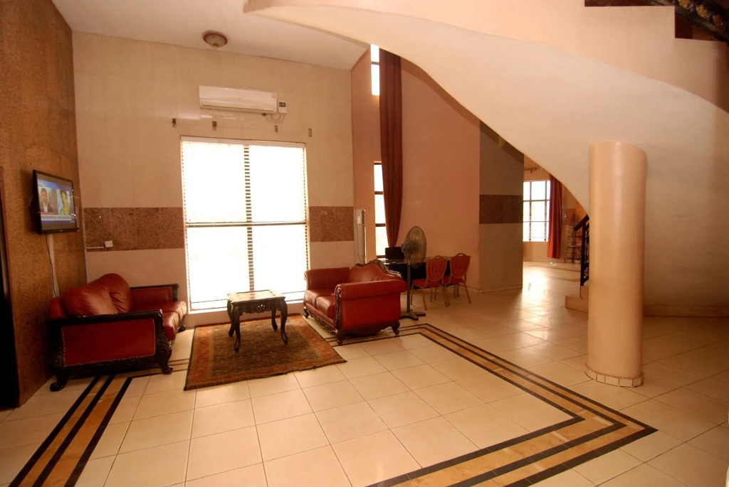 Alexis Hotel & Conference Centre