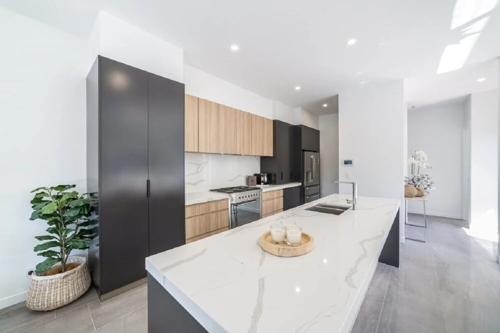 Gold Coast Private Villas - Waterfront Villas