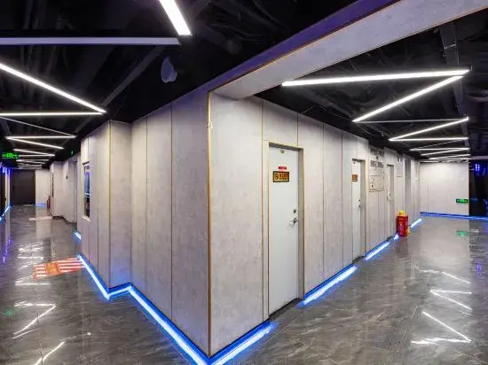 International Village E-sports Hotel (Xinbai Plaza MixC Store)