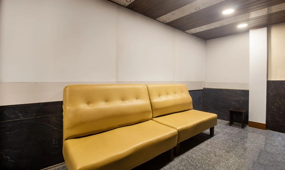 Itsy Hotels Yogeshwara Grand