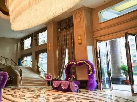 Zhonghe Hotel