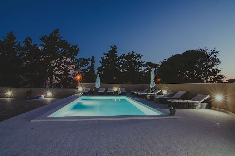 Poolside Hideout Apartments