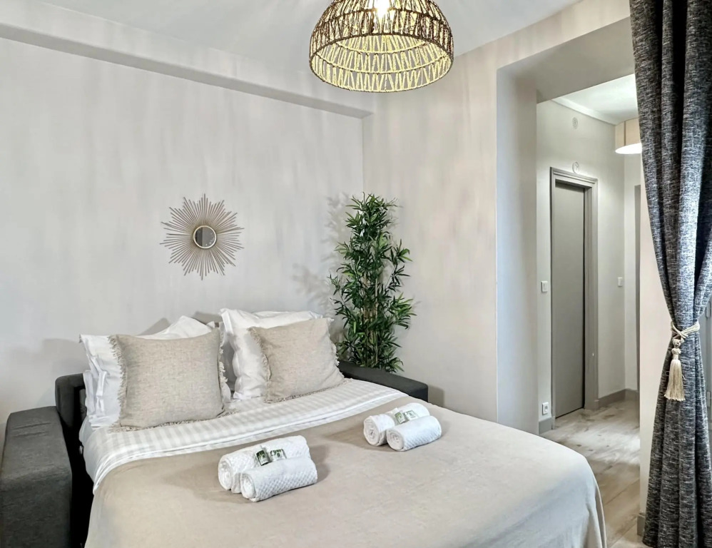 B 2067- Tour Eiffel - Appartement Cosy