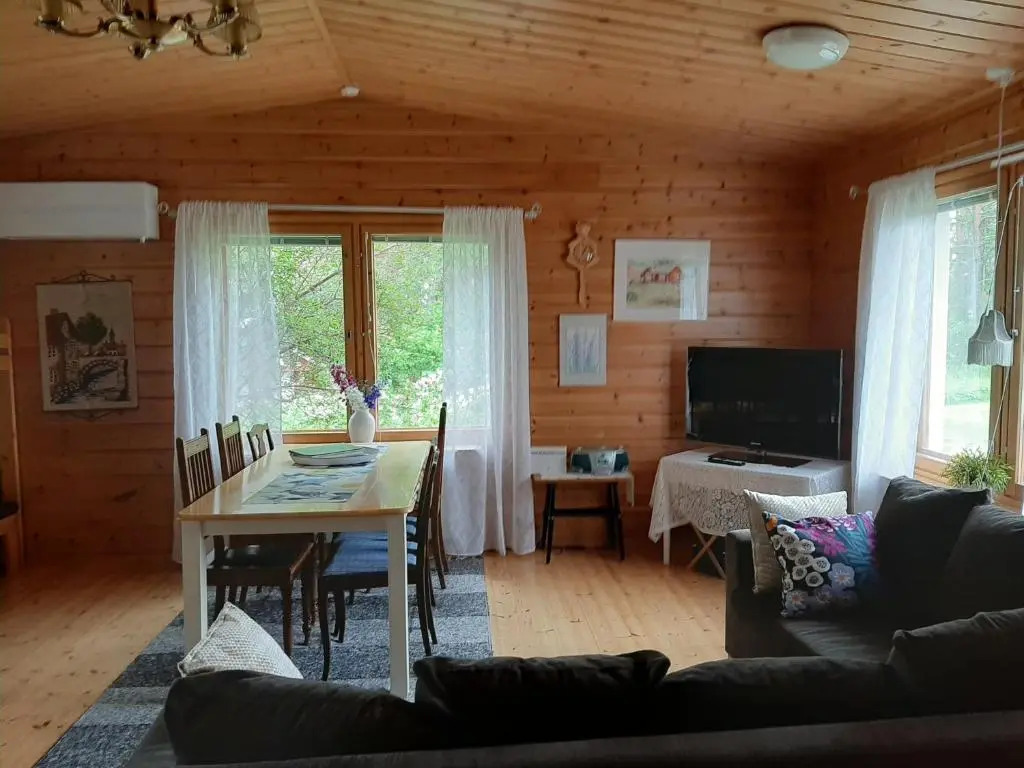 Reindeer Lake Resort