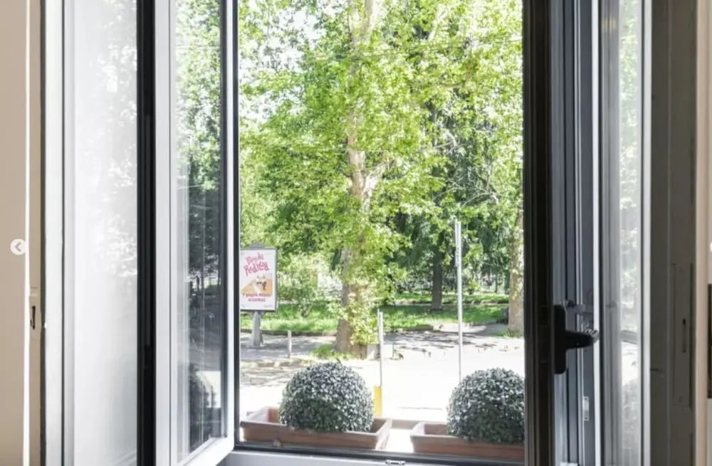 Acquileia - Stylish Loft Steps From Corso Magenta