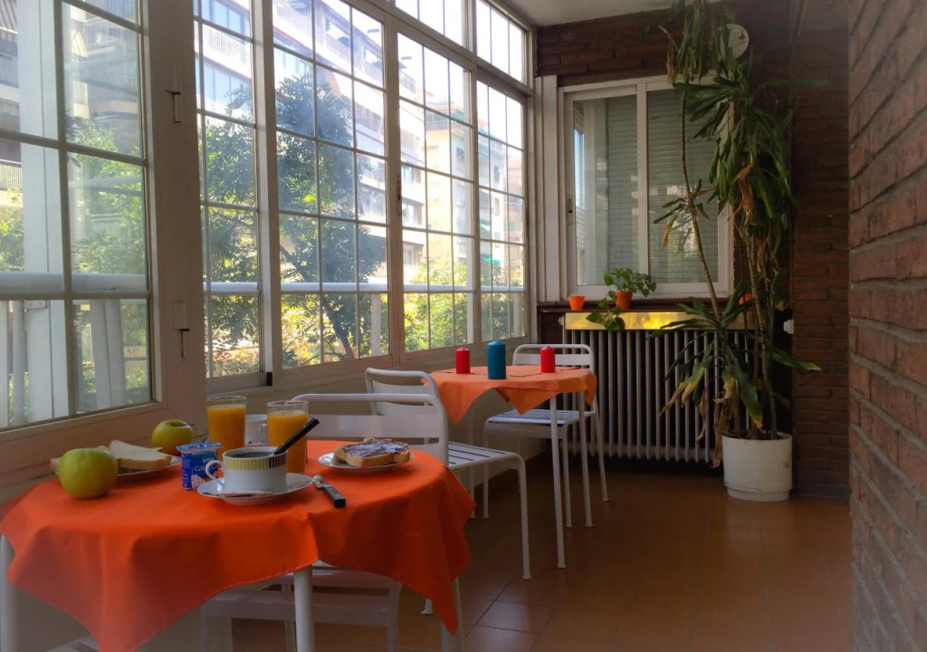 Barcelona City Seven Hostal