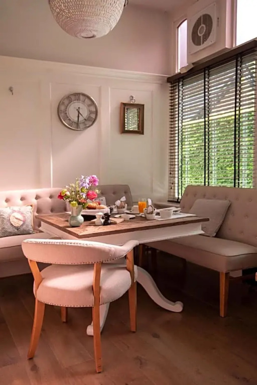 Zenzez Hotel & Lounge