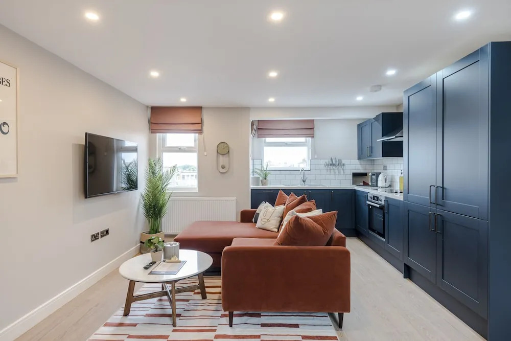 Your Apartment Shepherd's Bush
