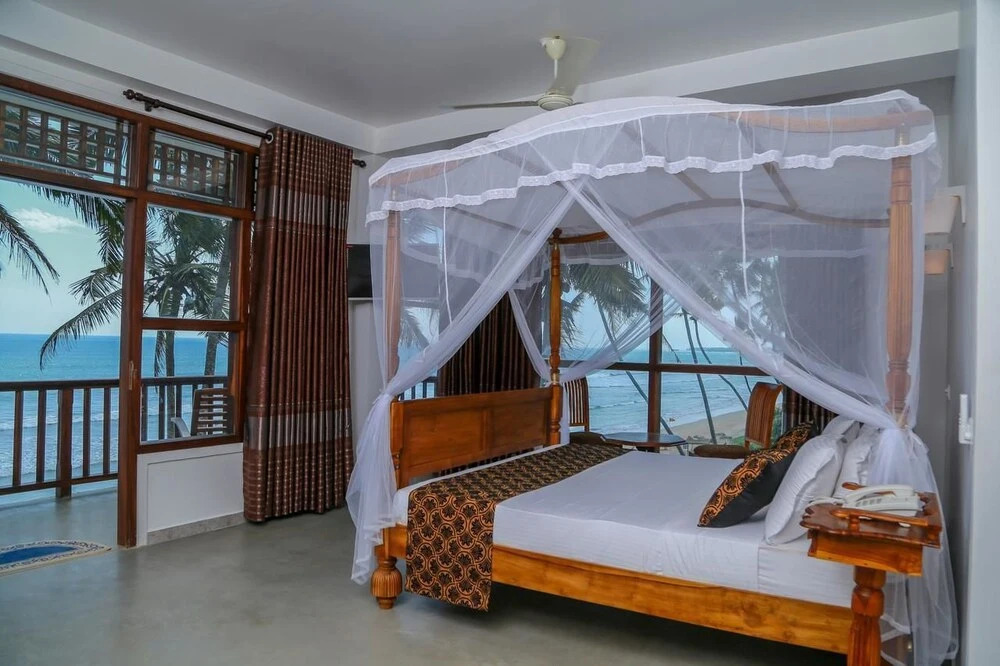 Top Secret Beach Hotel
