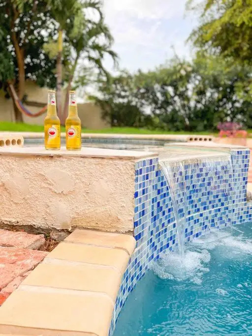 Breezy “Hacienda” w/pool - 4bed in Gated Resort