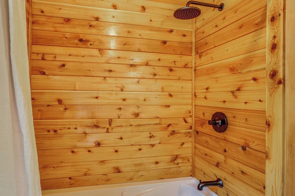 High Falls Restorative Cabin in the Woods!