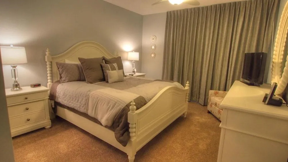 Now or Never 9117 - 2 Br Condo