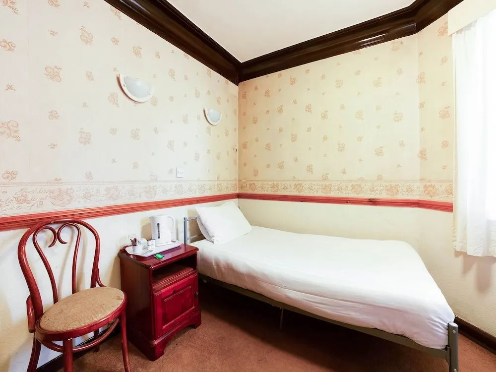 Sneyd Arms Hotel Tunstall