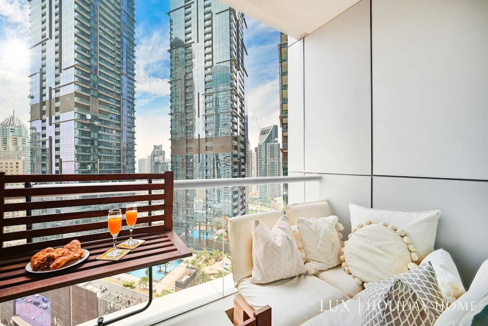 LUX The Dubai Marina View Suite
