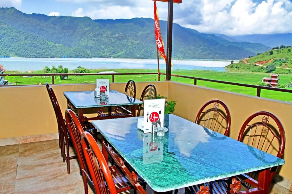 August Lake Resort