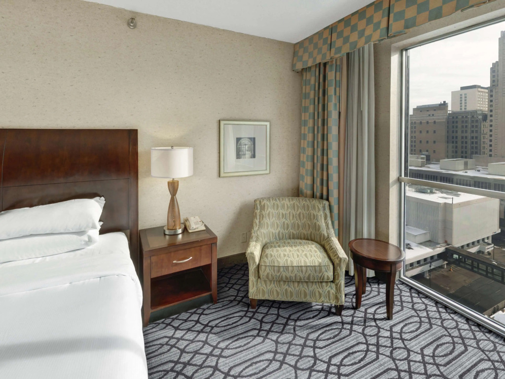 DoubleTree by Hilton St Paul Downtown