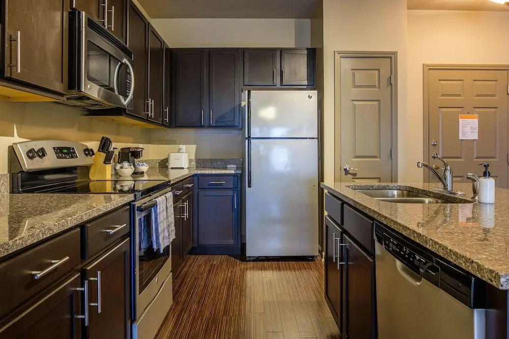 FRONTDESK Phoenix Apts Downtown Fort Worth