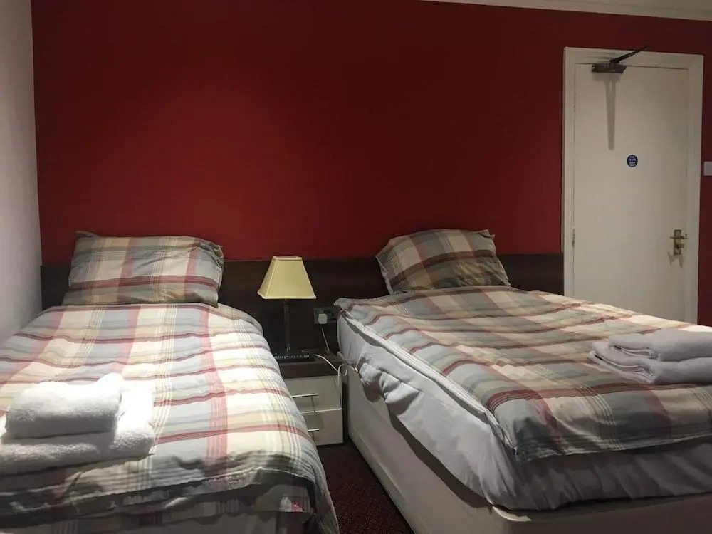 Swandown Hotel