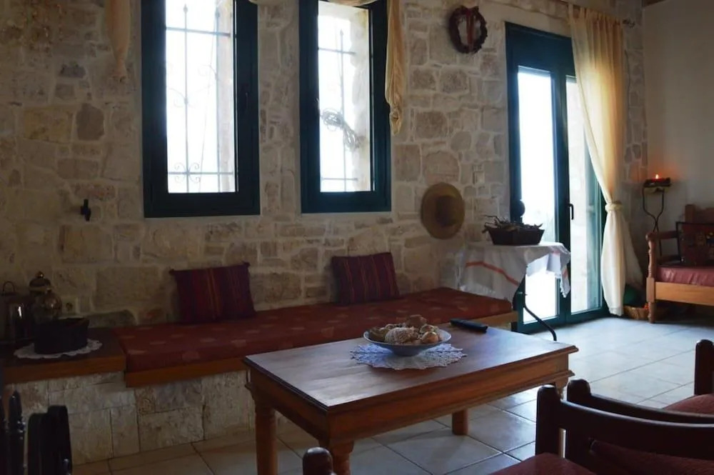 Aeriko House
