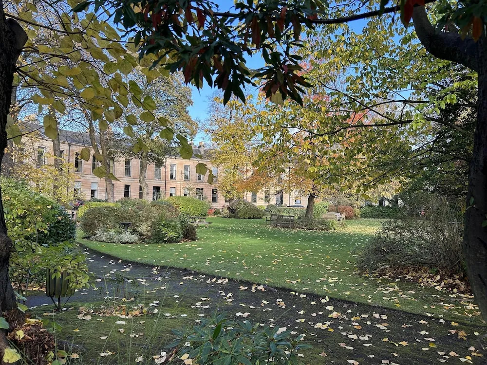 Beautiful one bed Apartment in Glasgow West End
