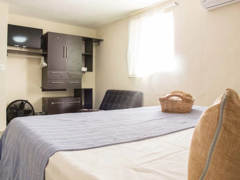 Hostel Whyz 4 You