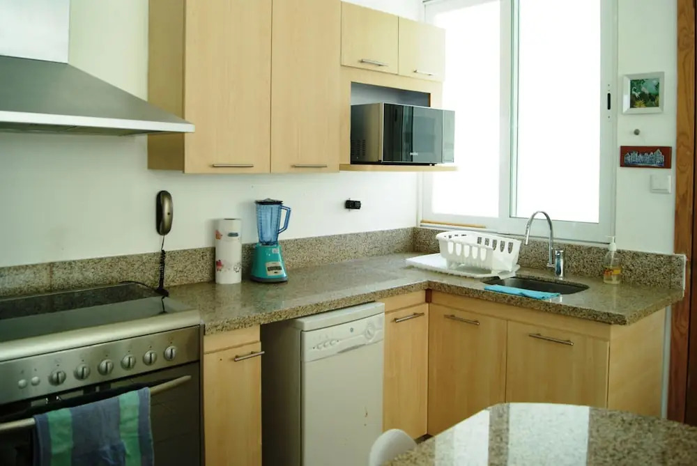 Luxury 3BR Condo HZ by TA