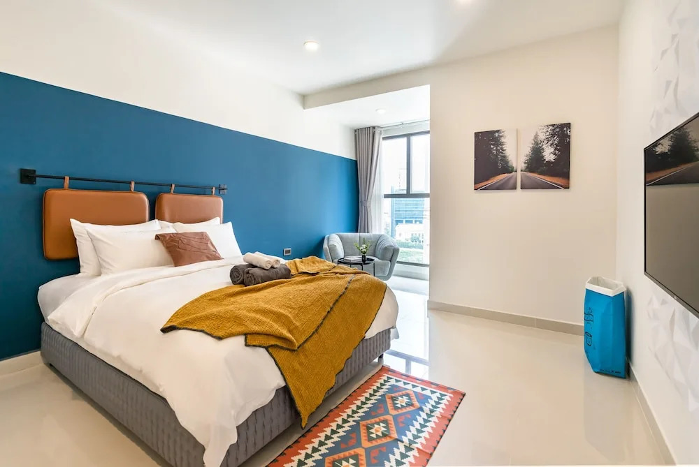 Nomadhome Royal Suite Condotel