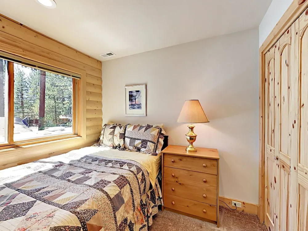 3522 Deer Ln Cabin - 4 Br cabin by RedAwning