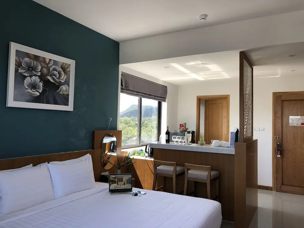 The Lam Resort