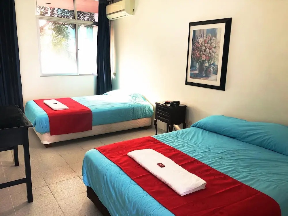 Hotel Luna Roja del Llano