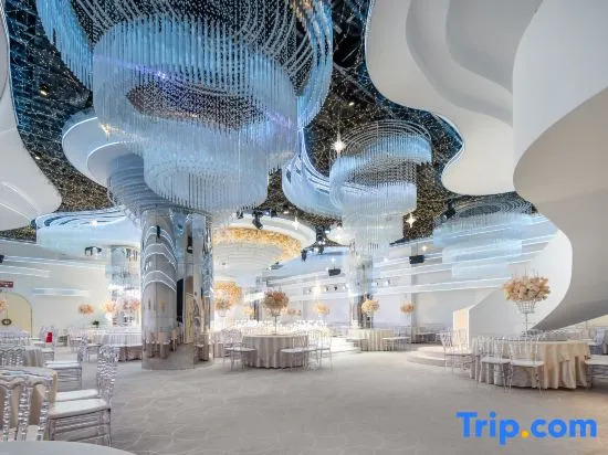 Till Bright Hotel, Ningyuan