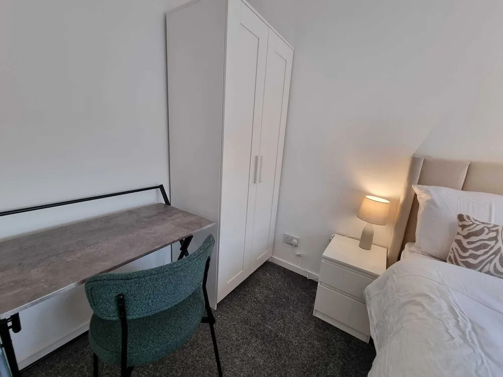 Familyfriendly- Sleeps5- Freeparking- Garden