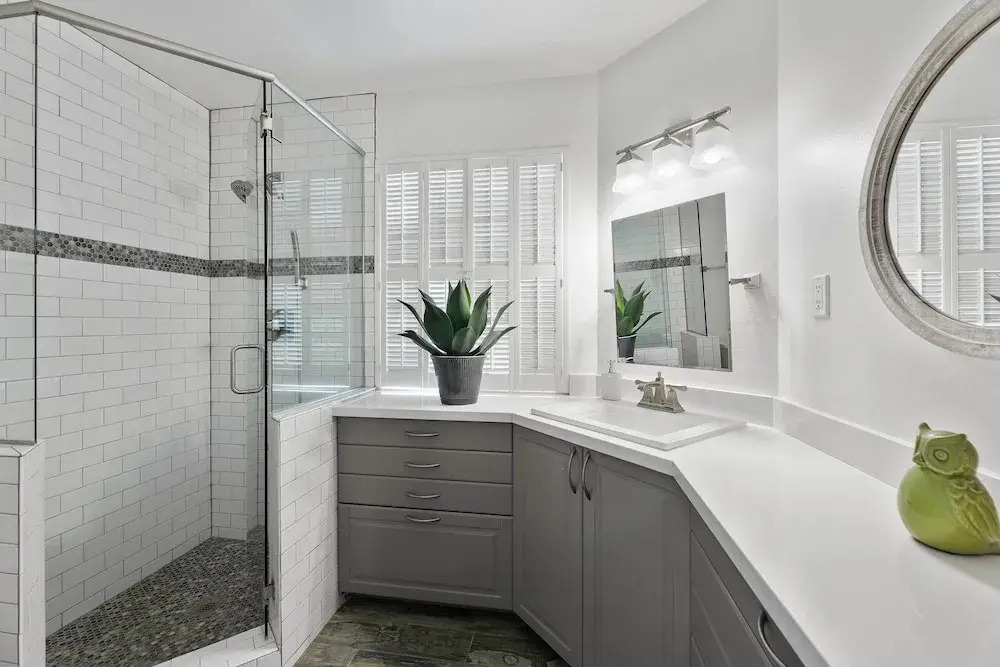 Pristine Escape ~ 2 Miles to Old Town Scottsdale!