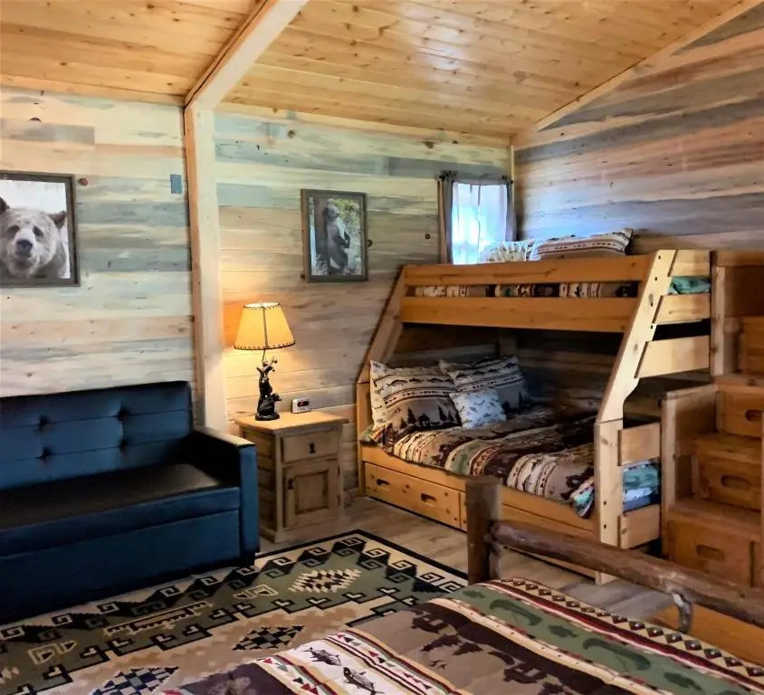 Yellowstone Cutthroat Guest Ranch