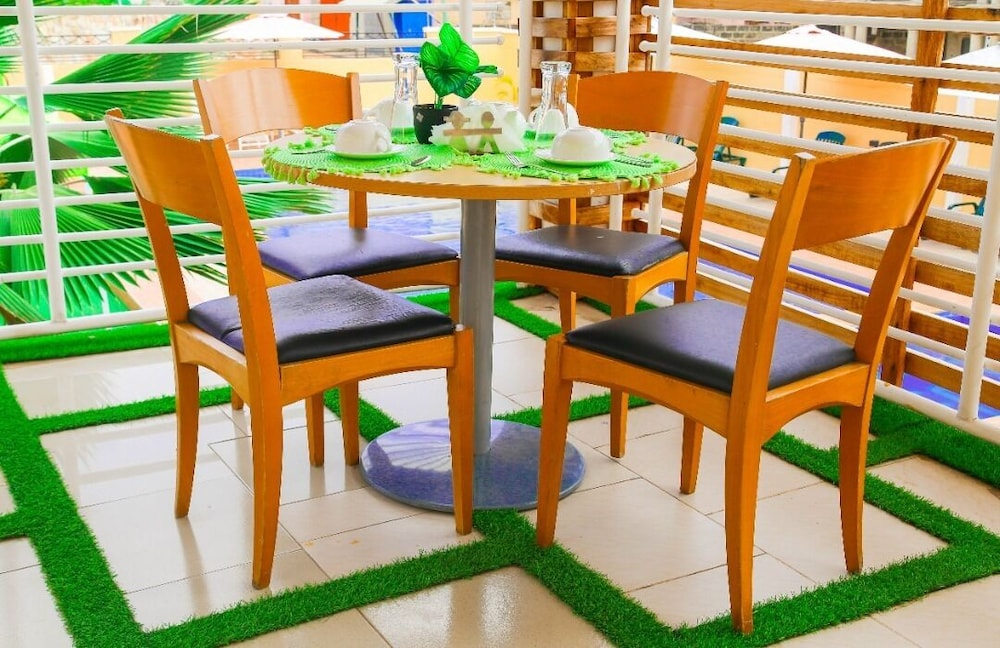 Hills Haven Hotel