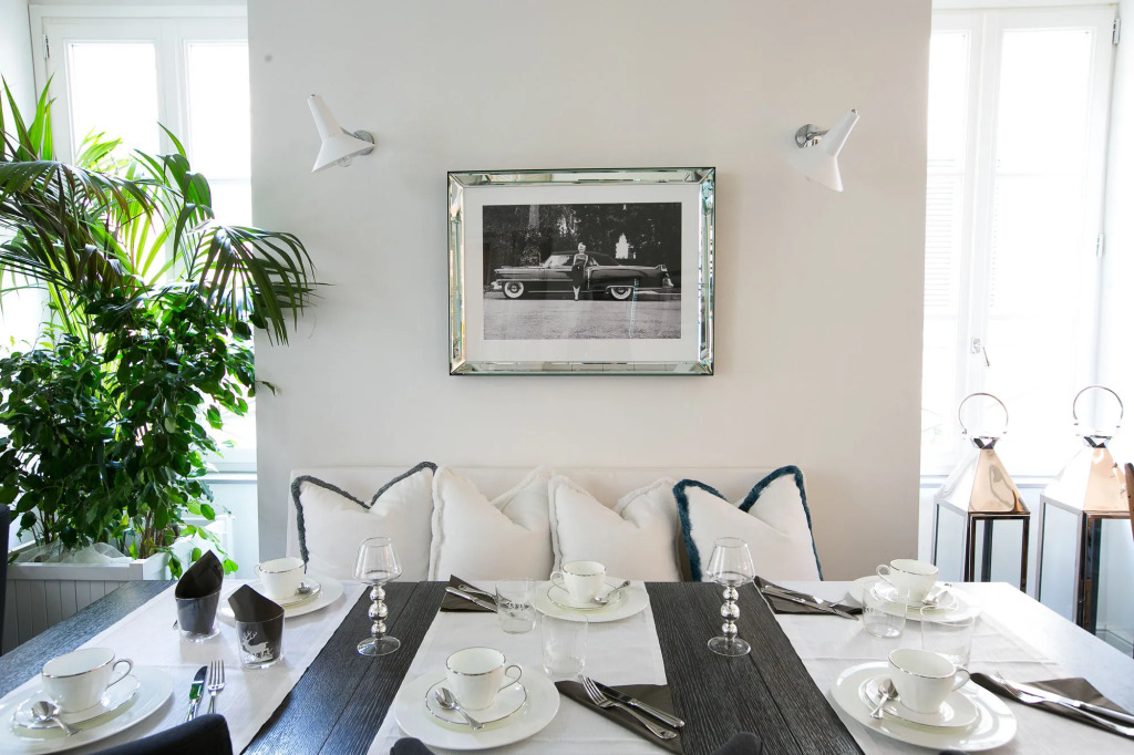 Hall Suites