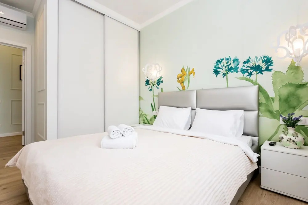Апартаменты Abri Luxe Art Lite City