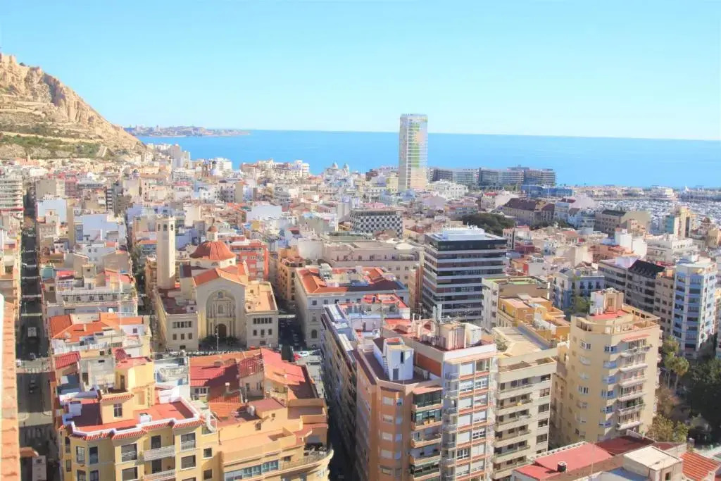 Estudio de Lujo Casaturis En El Corazón de Alicante A114