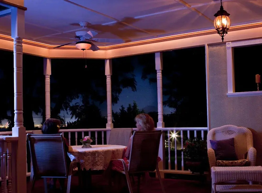 Bybee's Historic Inn