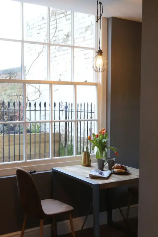 no 12 - Stunning Self Check-in Apartments in Worcester Centre