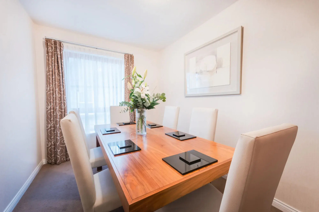 The Knight Residence by Mansley