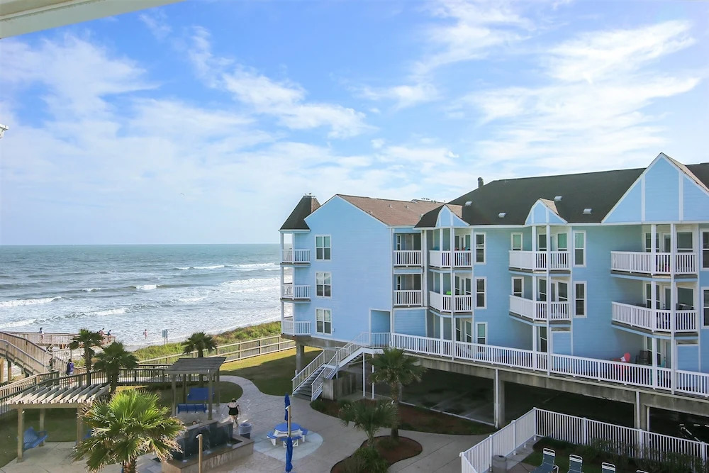 Seascape 2309 2 Bedroom Condo by RedAwning